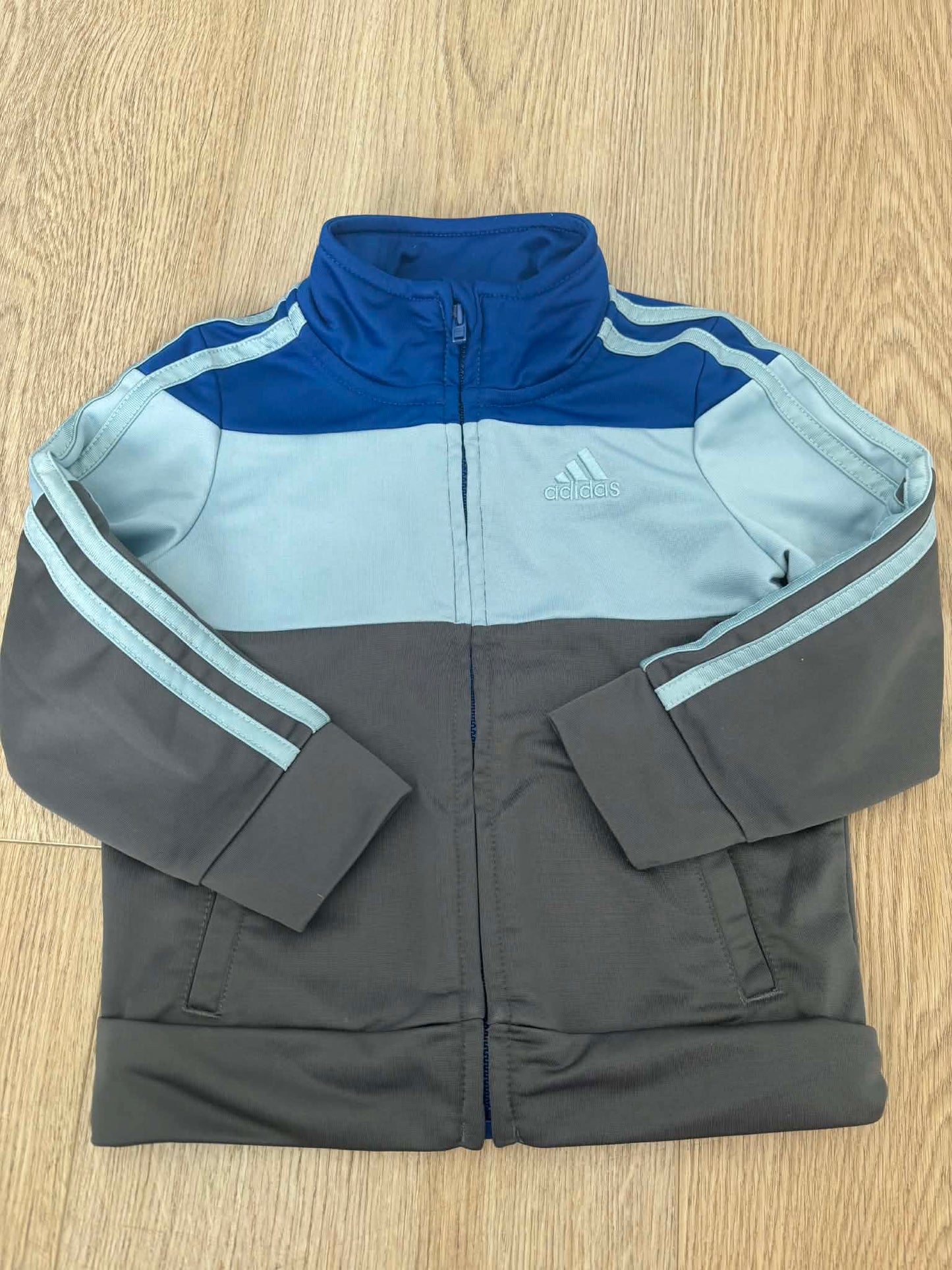 Adidas - 2T