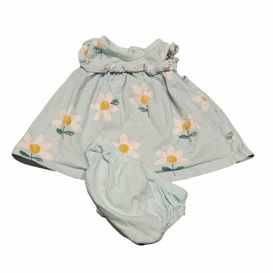 Robe Carter's - NB